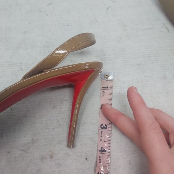 CHRISTIAN LOUBOUTIN Apostropha Patent Tan Slingback Pump - Picture 11 of 12